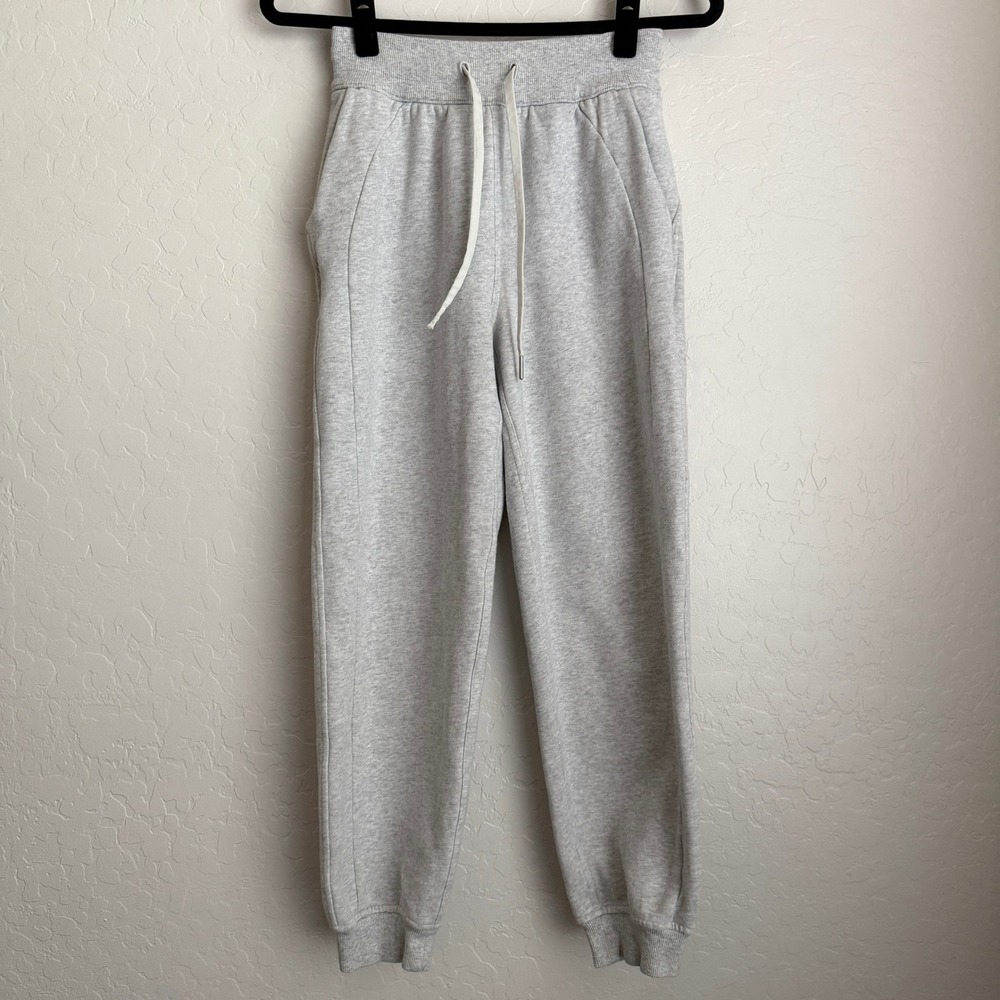 Lululemon Women's Jogger Pants Light Gray Sz 2